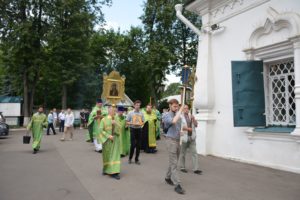 Малый престольный праздник Петропавловского храма в Лефортове