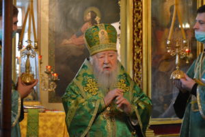 Владыка Ювеналий в день памяти прп Сергия Радонежского совершил богослужения