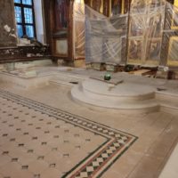 Викарий ознакомился с ходом реставрационных работ в храме в Карачарове
