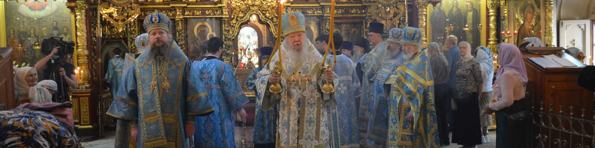 Празднование иконы "Почаевская" в Петропавловском храме