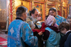 Благочинный сослужил викарию в праздник храма на Рязанке