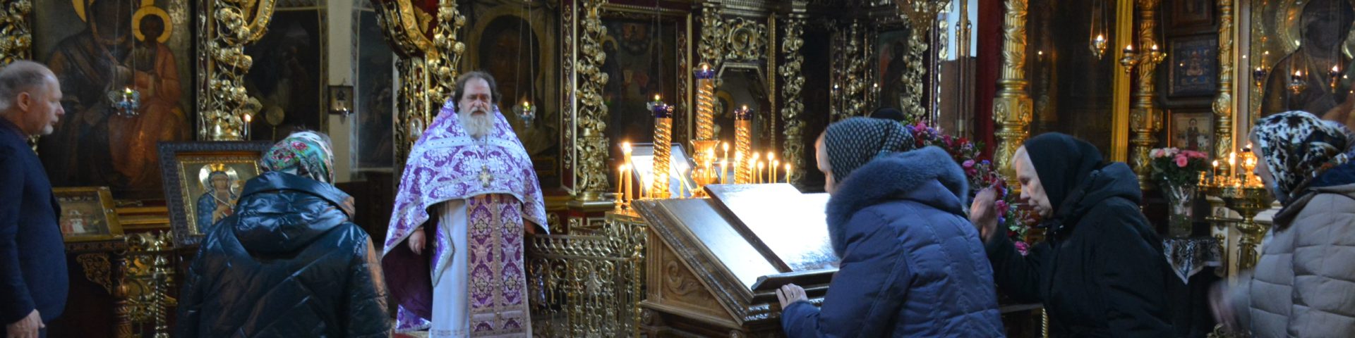 Благочинный совершил литургию в день памяти 40 мучеников Севастийских