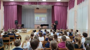 В школах ЮВАО прошли занятия, посвященные «Дню Православной книги» 