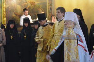 Владыка Ювеналий молитвенно отметил день тезоименитства