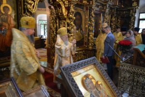 Владыка Ювеналий молитвенно отметил день тезоименитства