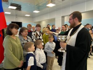 В школе-интернате N65 состоялась встреча со священником