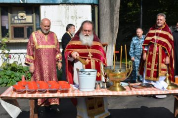 Праздник изнесения Честны́х Древ Животворящего Креста