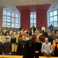 В ГУУ состоялся открытый разговор со священником