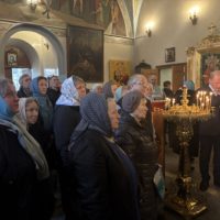 Благочинный совершил богослужение в храме при ГКБ №29