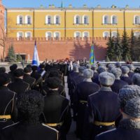 Возложение венка к могиле Неизвестного солдата