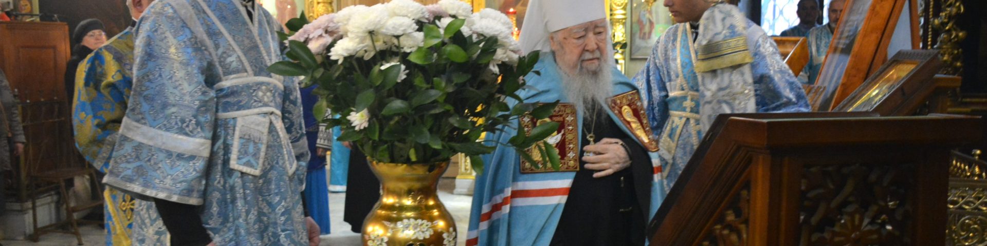 Празднование Казанской иконы в Петропавловском храме