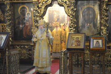 Владыка Ювеналий молитвенно отметил 60-летие архиерейства