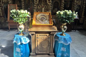 Богослужение в день Казанской иконы Божией Матери