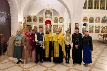 Студенты и преподаватели ГУУ посетили храм на Волжском